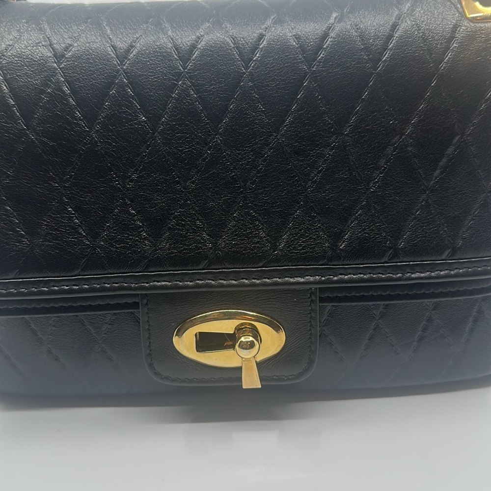 Elegant Black Quilted Genuine Leather Chain Bag - Picture 3 of 16